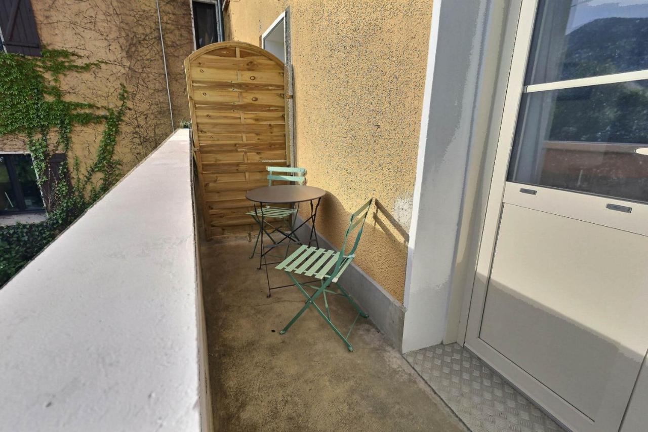 Superbe, T3 Spacieux 78 M2, Neuf, Parking, Balcon Gerde Esterno foto